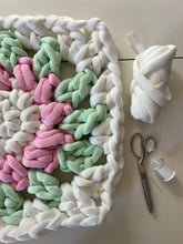 Load image into Gallery viewer, Chunky Granny Square Tutorial & Pattern | Tube Yarn | Hand Crochet | Video + PDF