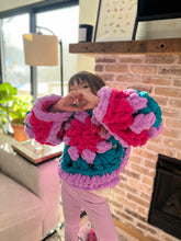Load image into Gallery viewer, Sunflower Granny Square Tutorial | Chenille Yarn | Hand Crochet | Video + PDF