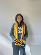 Load image into Gallery viewer, Cozy Pocket Scarves