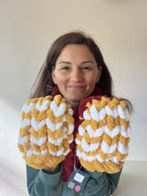 Load image into Gallery viewer, Cozy Pocket Scarves